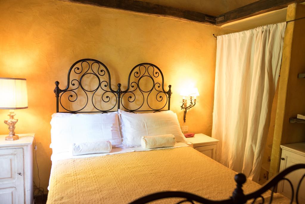 Locanda Dei Melograni Gossolengo Buitenkant foto