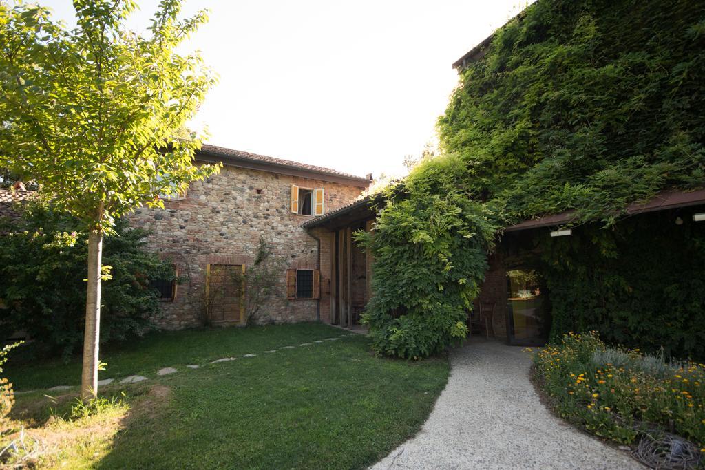 Locanda Dei Melograni Gossolengo Buitenkant foto