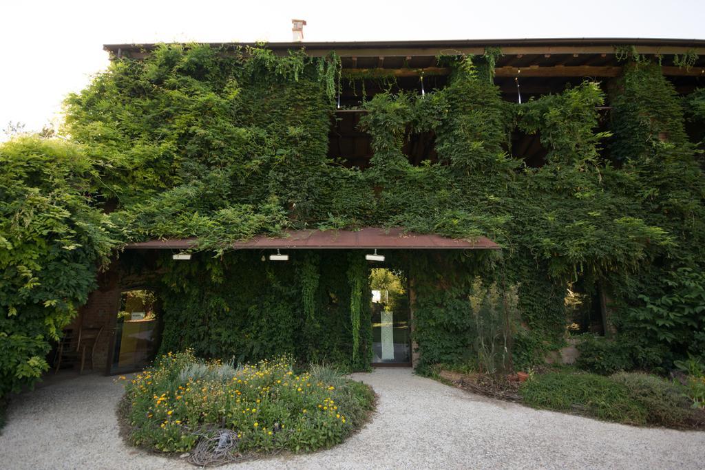 Locanda Dei Melograni Gossolengo Buitenkant foto