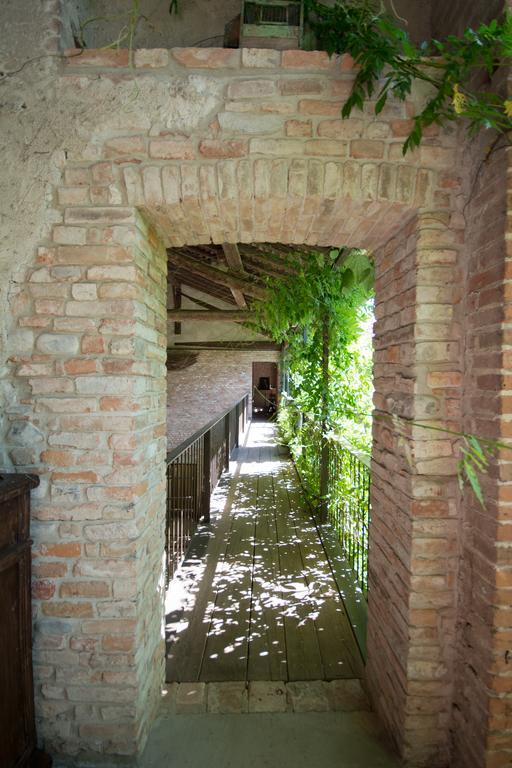 Locanda Dei Melograni Gossolengo Buitenkant foto
