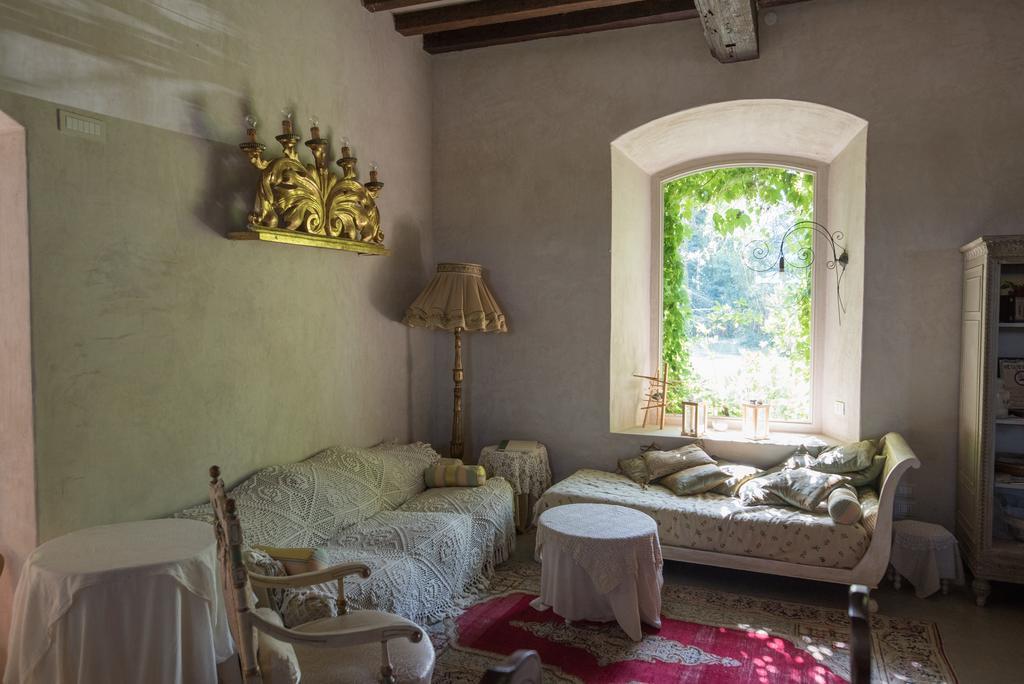 Locanda Dei Melograni Gossolengo Buitenkant foto